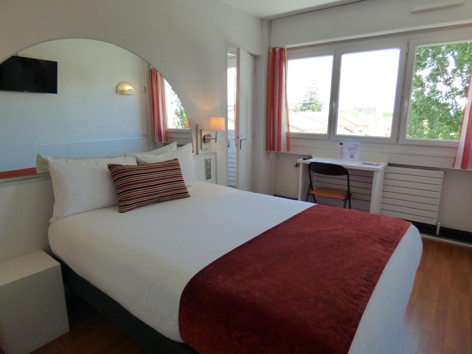 Cit'Hotel Escatel Mâcon Екстериор снимка