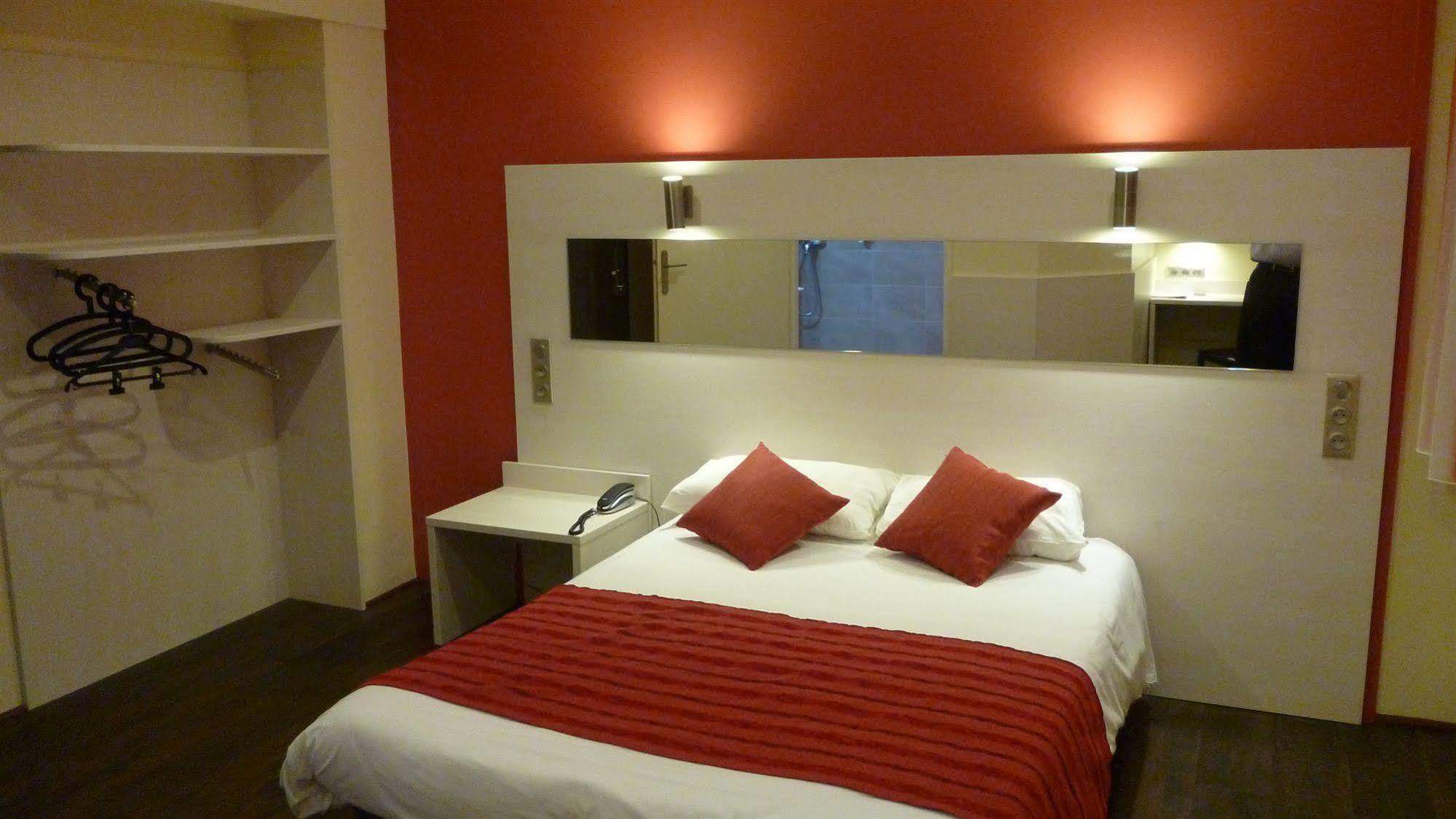 Cit'Hotel Escatel Mâcon Екстериор снимка