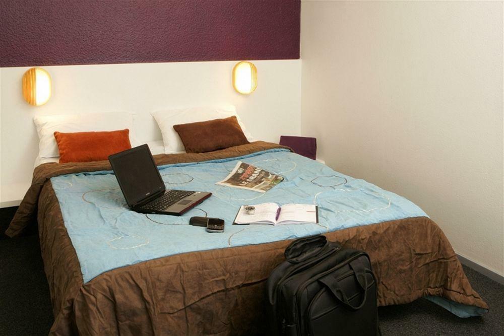 Cit'Hotel Escatel Mâcon Екстериор снимка